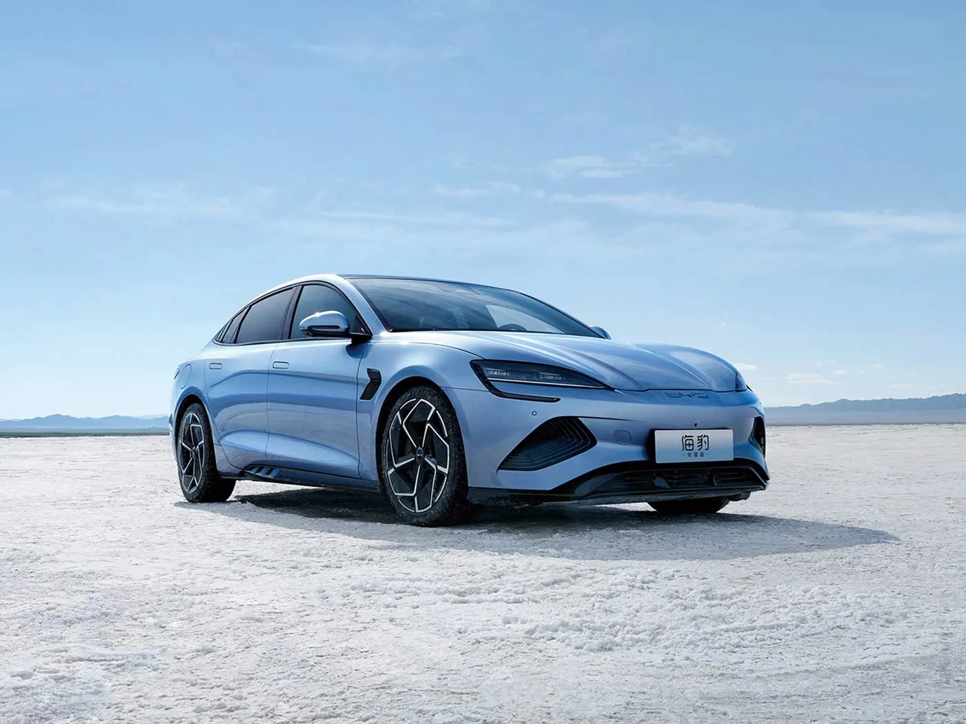 BYD Seal: The Pure-Electric Performance Sedan